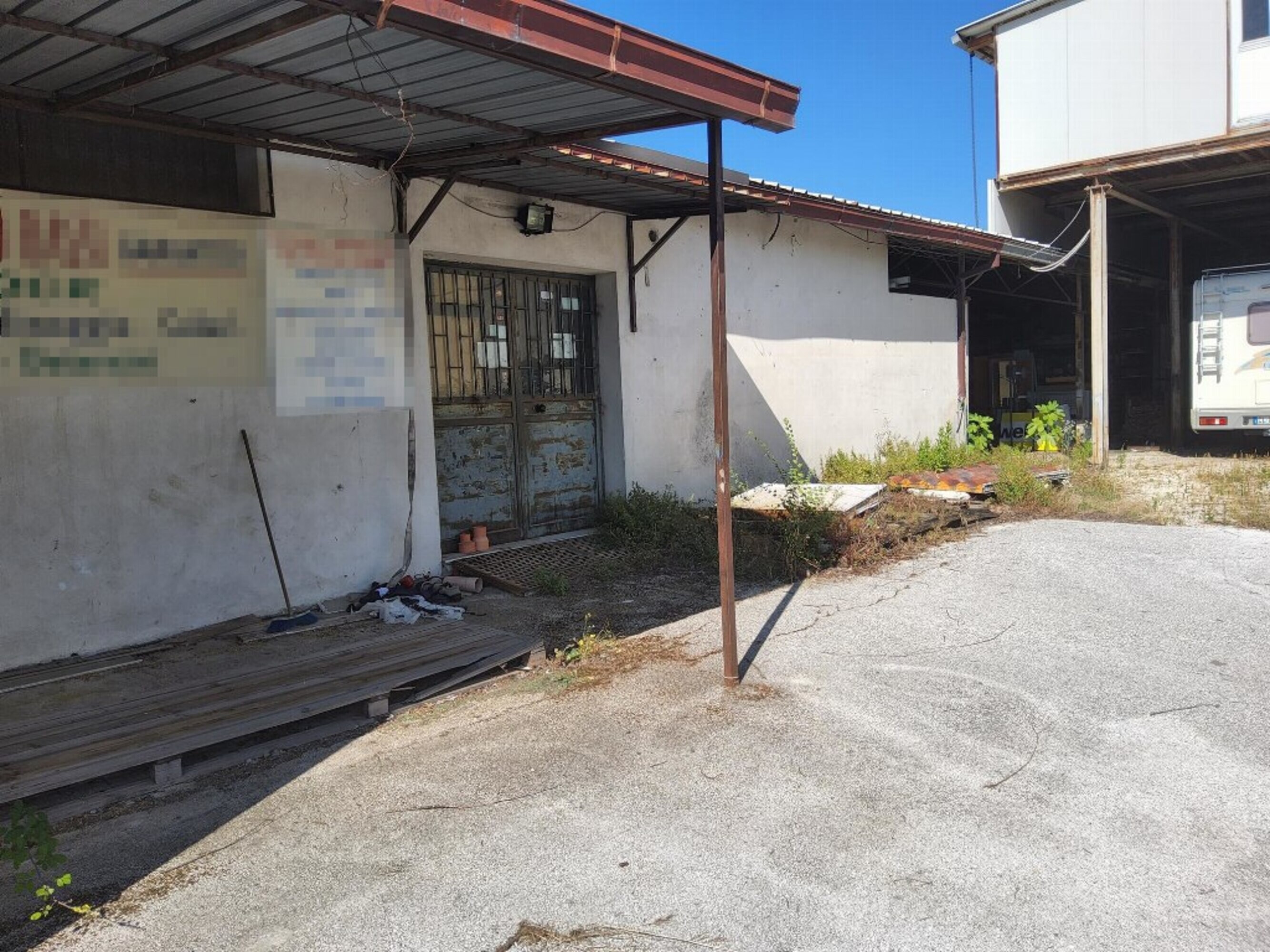 CAPANNONE VIA CAMPO DE FIORI - ROCCA D'EVANDRO (CE) — foto 5