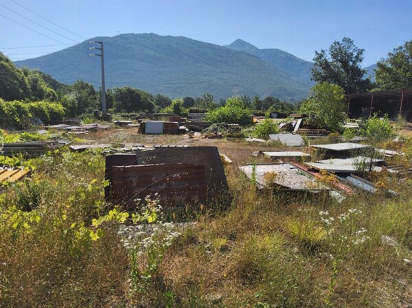 CAPANNONE VIA CAMPO DE FIORI - ROCCA D'EVANDRO (CE) — foto 7