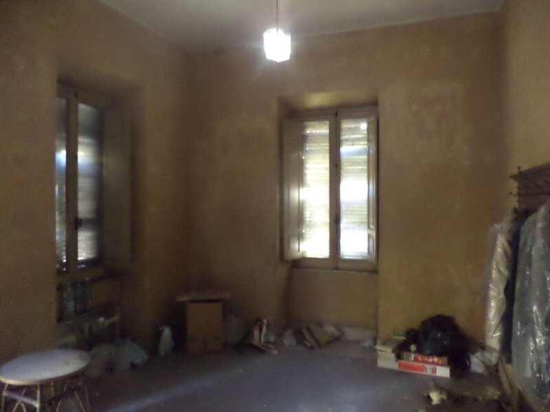 Immagine di CASA SINGOLA VIA NAZIONALE – ISOLA DEL LIRI (FR)