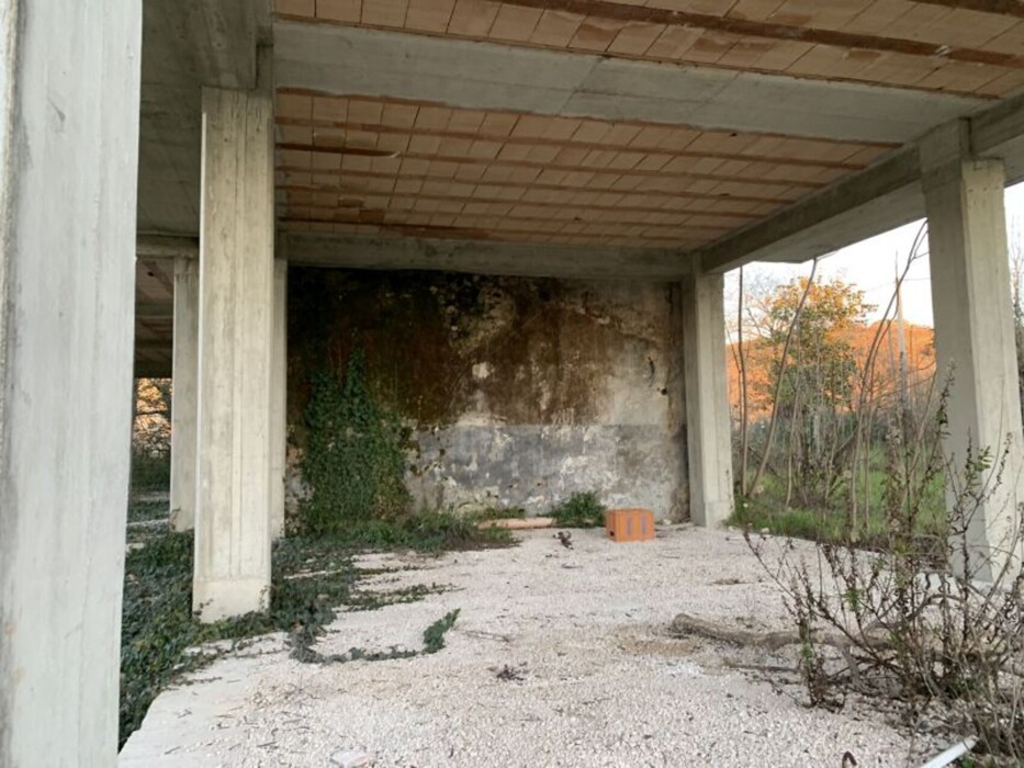 Immagine di RUSTICO E TERRENO VIA CAMPOSTEFANO ARCE FR