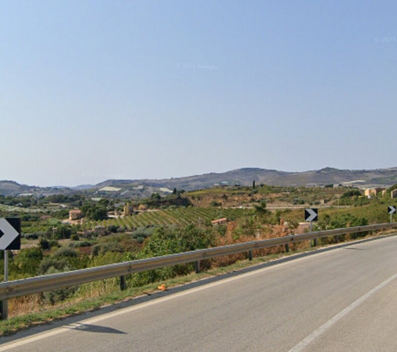 Immagine di TERRENO/DEPOSITI C.DA LA GRAZIA, NARO (AG)