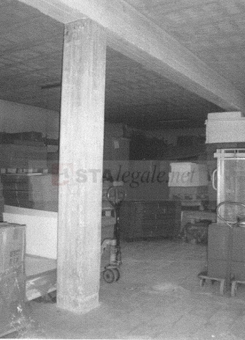 Immagine di NEGOZIO O LOCALE COMMERCIALE VIA DELLA PACE – MACERATA