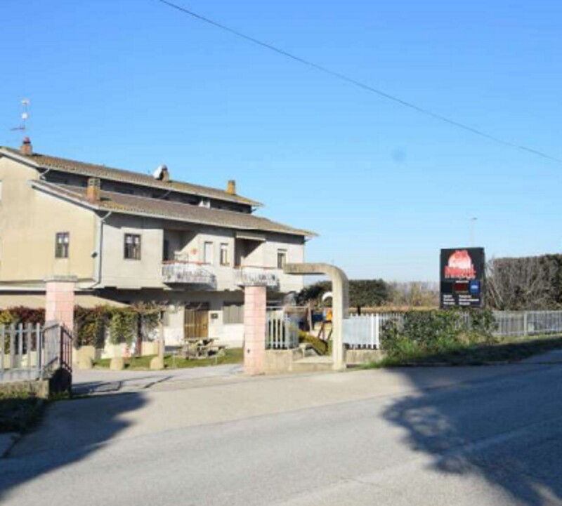 Immagine di CAPANNONE VIA TIBERINA – TODI (PG)