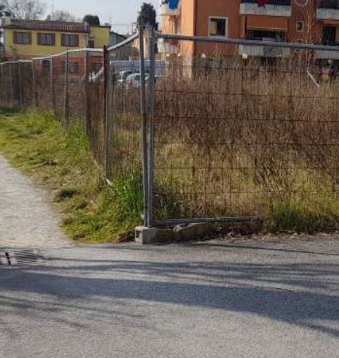 Immagine di TERRENI LOC.CUCCURANO-FANO (PU)