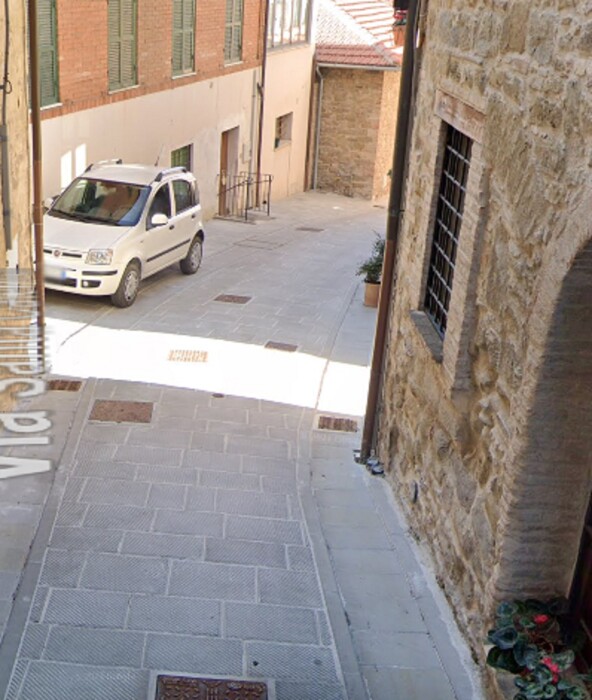 Immagine di ATTIVITÀ RICETTIVE / SCOPO COMMERCIALE VIA DEGLI ARCHI – BETTONA