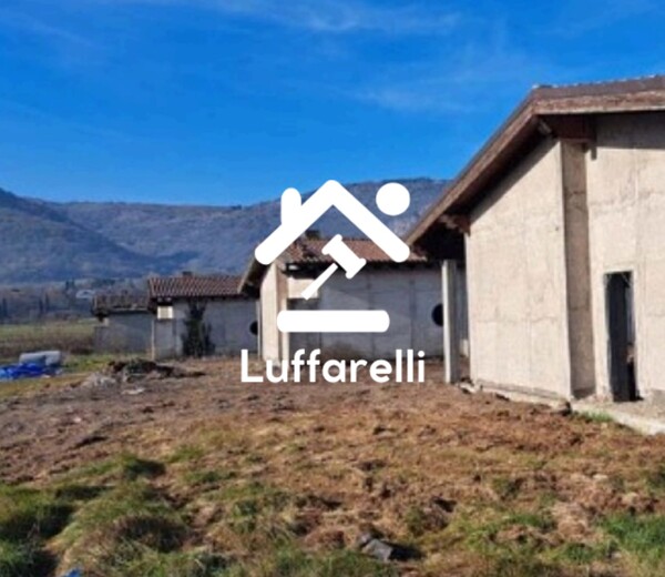 NEGOZIO O LOCALE COMMERCIALE VIA CONSOLARE LATINA - SEGNI — foto 2