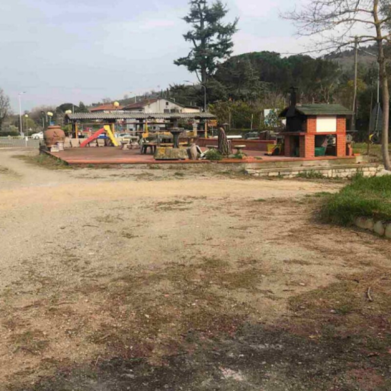 Immagine di NEGOZIO O LOCALE COMMERCIALE LOCALITÀ RIGUTINO OVEST N. 30 – AREZZO