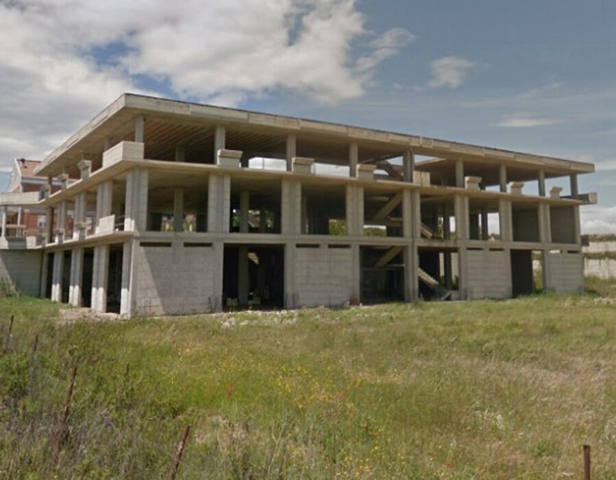 Immagine di EDIFICIO STRADA COMUNALE PERAZZO LUCERA(FG)