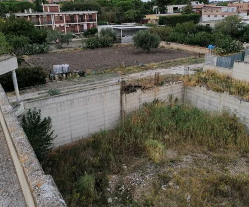 Immagine di EDIFICIO STRADA COMUNALE PERAZZO LUCERA(FG)