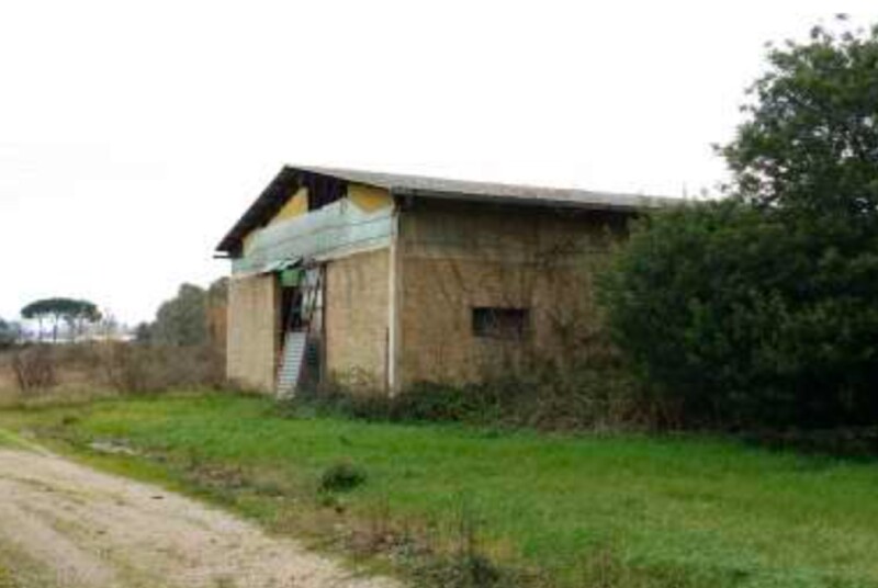 Immagine di VILLA E LOCALITA’ COMMERCIALE VIA MIGLIARA – SABAUDIA (LT)
