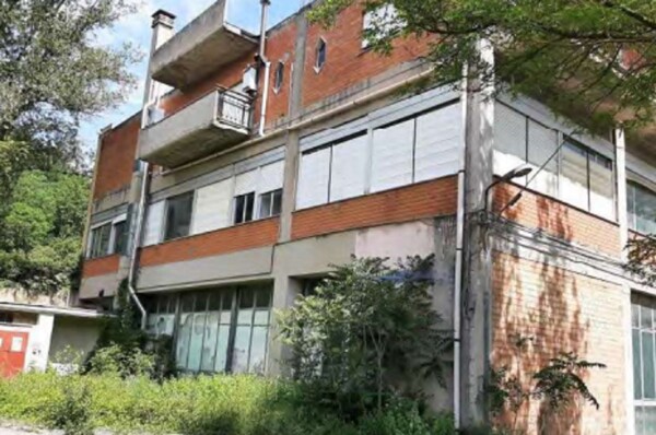 ATTIVITÀ RICETTIVE / SCOPO COMMERCIALE VIA MOLINO DEL SIGNORE - PERGOLA — foto 5