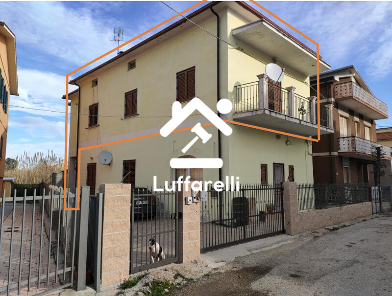 Immagine di APPARTAMENTO VIA CARSO -GIULIANOVA (TE)