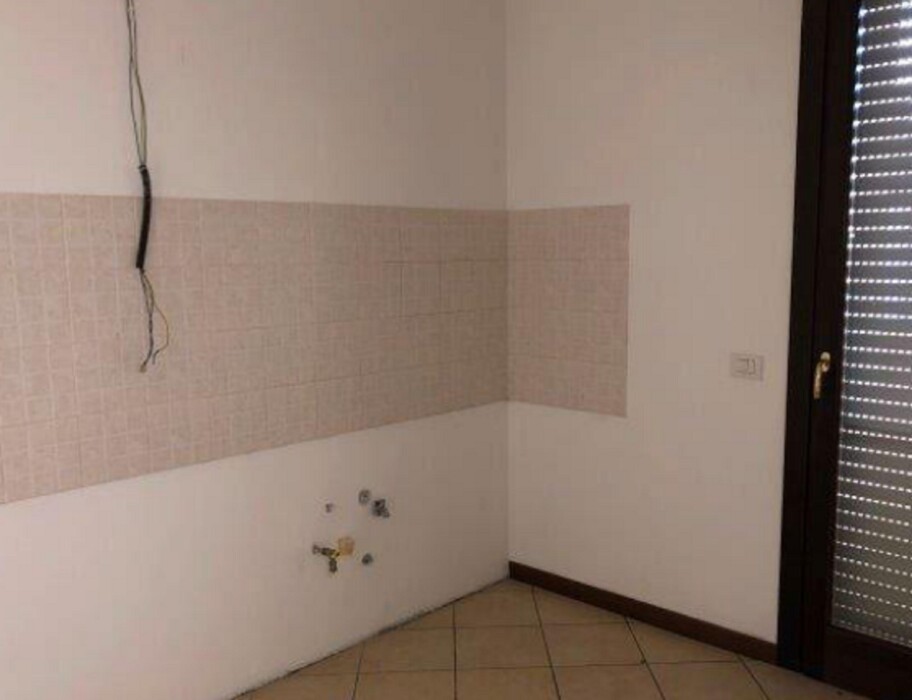 Immagine di DEPOSITO / MAGAZZINO VIA DEI MULINI – CODOGNO