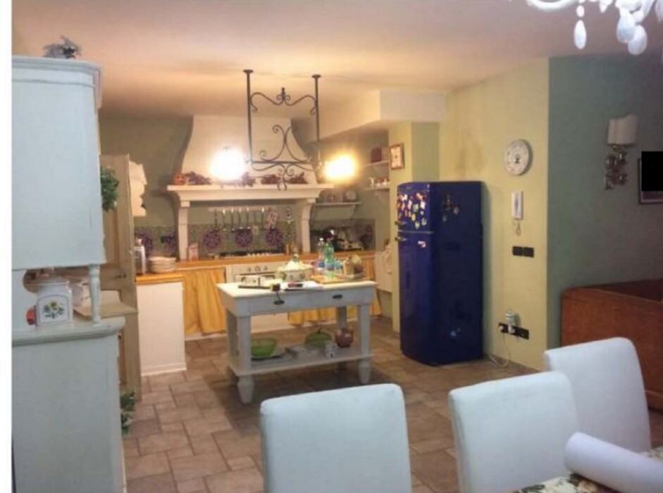 Immagine di VILLA TRIFAMILIARE VIA LE MURA – VALMONTONE (RM)