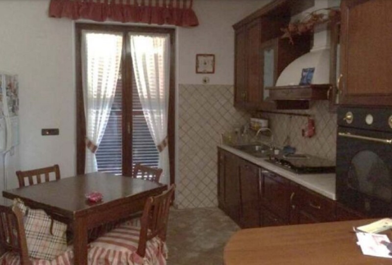 Immagine di VILLA TRIFAMILIARE VIA LE MURA – VALMONTONE (RM)