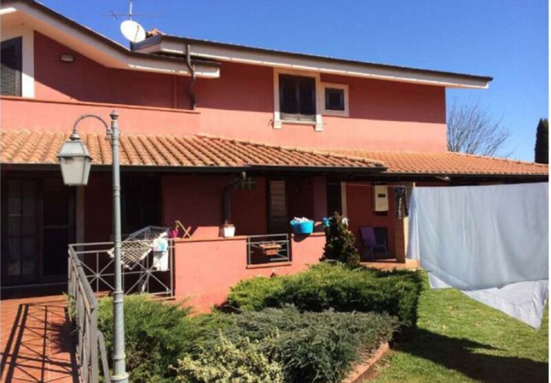 Immagine di VILLA TRIFAMILIARE VIA LE MURA – VALMONTONE (RM)