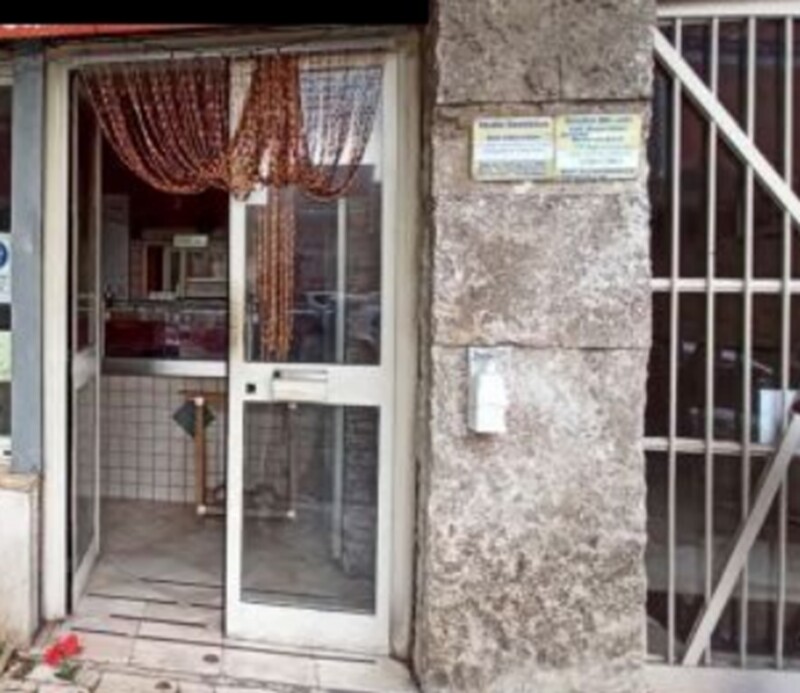 Immagine di NEGOZIO O LOCALE COMMERCIALE VIA COSTA BATOCCHI 10 – MARINO