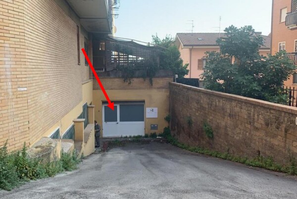GARAGE VIA ENRICO DE NICOLA - GENZANO DI ROMA (RM) — foto 2