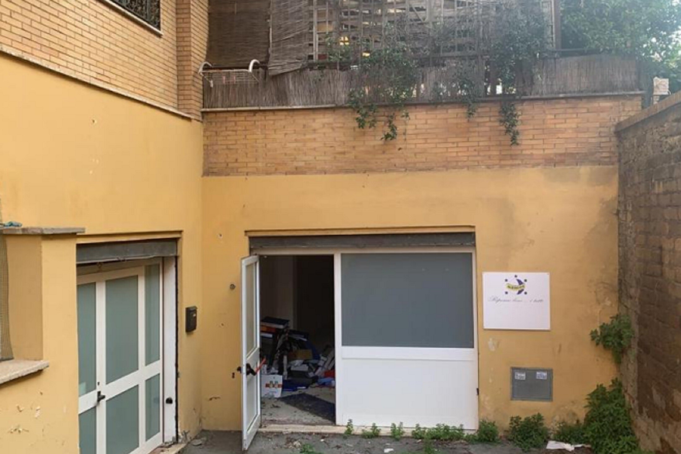 GARAGE VIA ENRICO DE NICOLA - GENZANO DI ROMA (RM) — foto 3