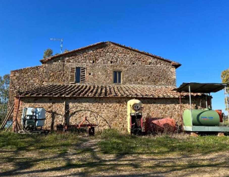 Immagine di STRUTTURE AGRICOLE LOC. CINTOIA – ROCCASTRADA