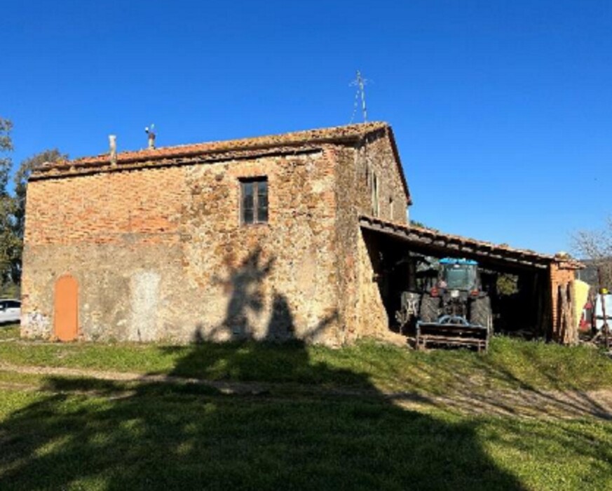 Immagine di STRUTTURE AGRICOLE LOC. CINTOIA – ROCCASTRADA