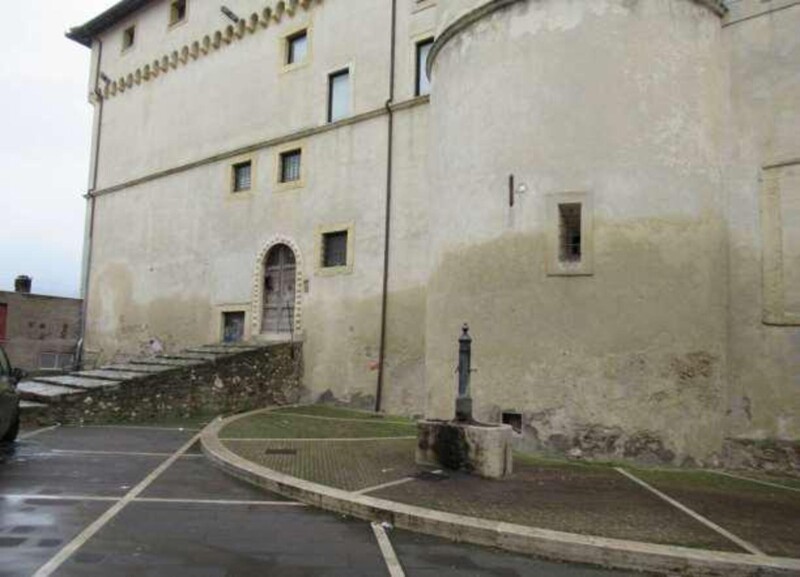 Immagine di CASTELLO PIAZZA NAZIONALE – PALOMBARA SABINA (RM)