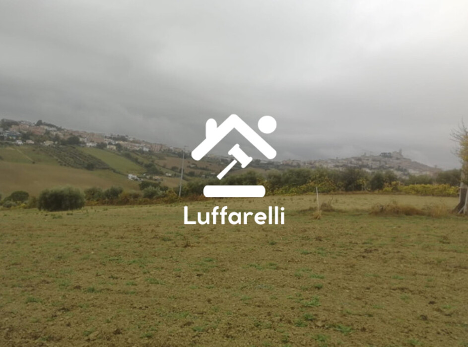 Immagine di TERRENO VIA CASTIGLIONESE – FERMO