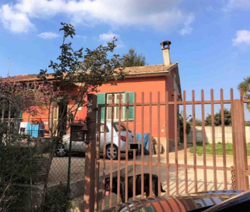 Immagine di VILLETTA VIA COLLE PASTORA – ARTENA (RM)
