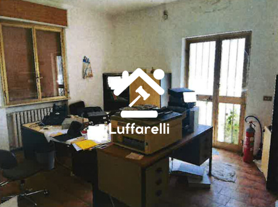 Immagine di STRUTTURE AGRICOLE LOCALITÀ PONTE PARRANO – NOCERA UMBRA