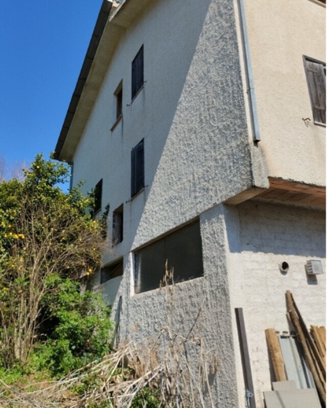 Immagine di PORZIONE BIFAMILIARE VIA CROCE MOSCHITTO – SEZZE (LT)