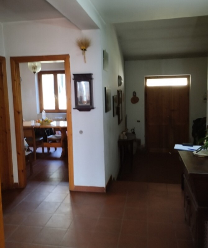 Immagine di PORZIONE BIFAMILIARE VIA CROCE MOSCHITTO – SEZZE (LT)