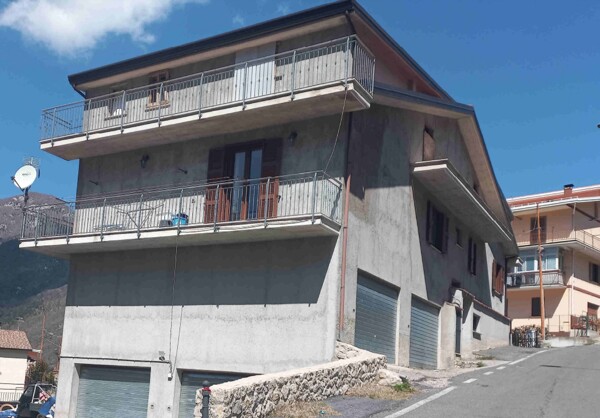 DEPOSITO / MAGAZZINO VIA SS. TRINITÀ - VALLEPIETRA — foto 4