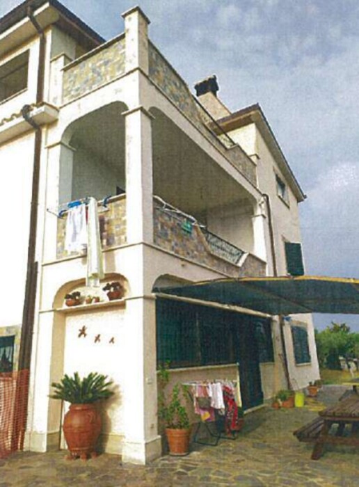 Immagine di APPARTAMENTO VIA PONTE TRE ARMI – GENZANO DI ROMA (RM)