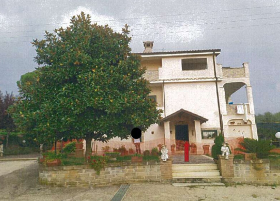 Immagine di APPARTAMENTO VIA PONTE TRE ARMI – GENZANO DI ROMA (RM)