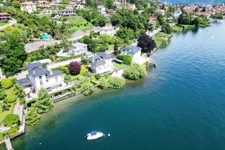 villa-epoca-direttamente-a-lago-giardino 5