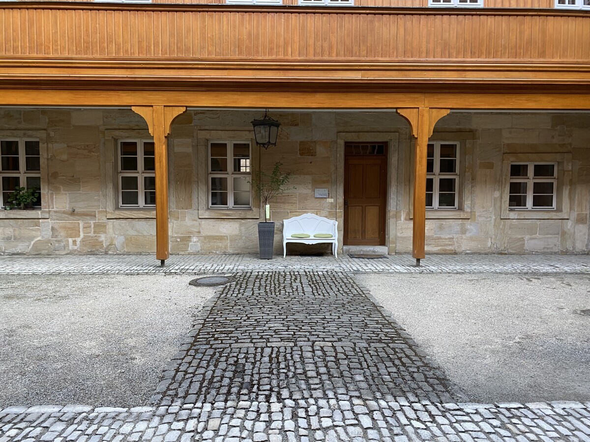 weiterer Zugang über Innenhof