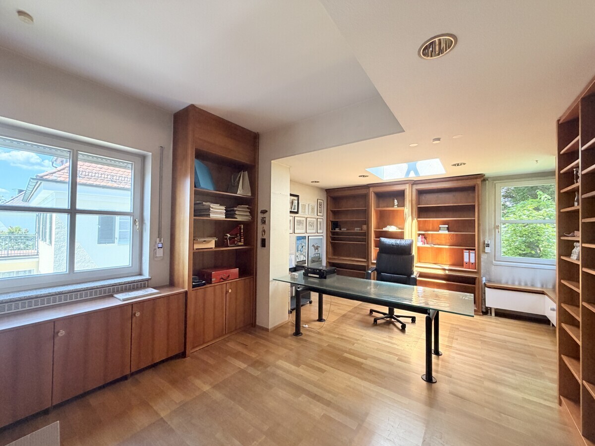 Arbeitszimmer OG