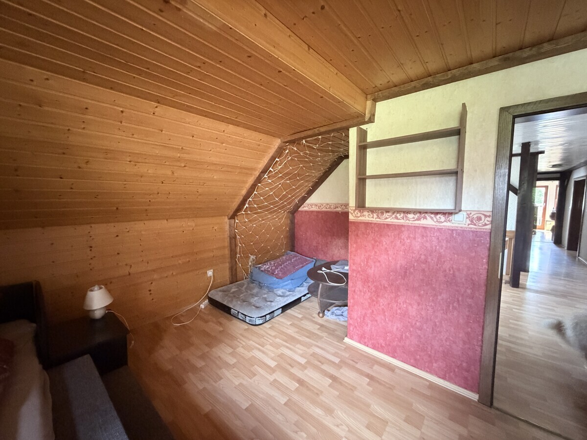 Schlafzimmer 2 DG