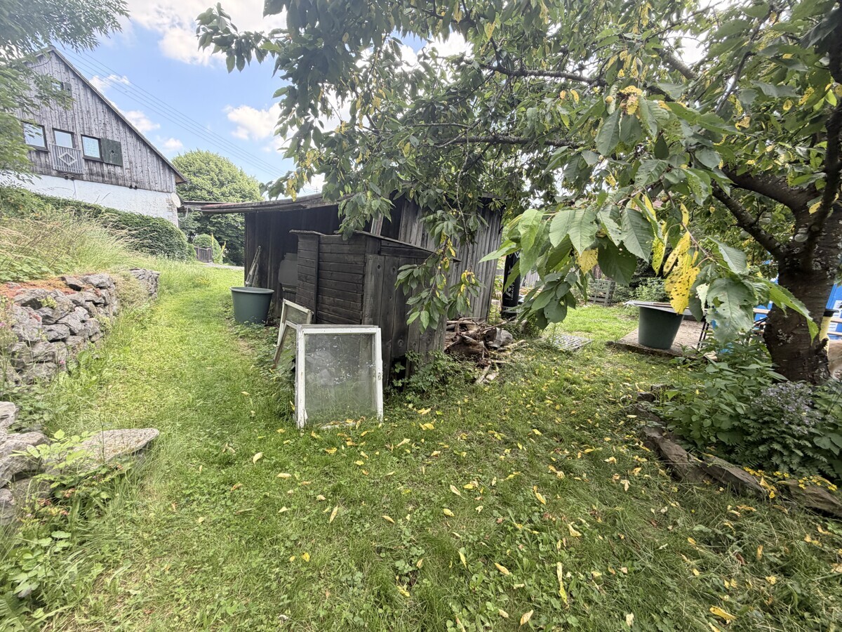 Gartengrundstück mit Schuppen