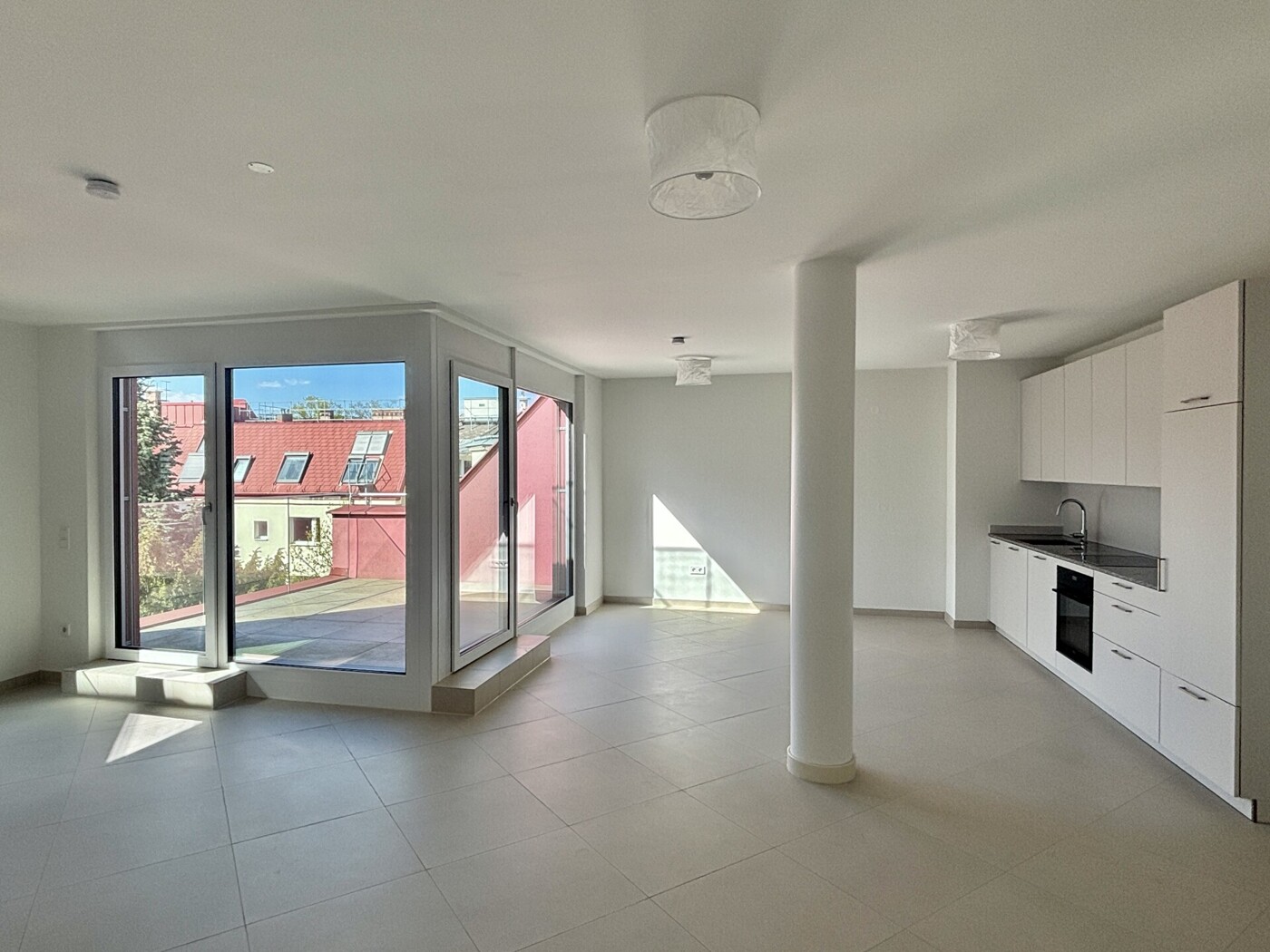 Wohnzimmer_Essplatz mit Küche
