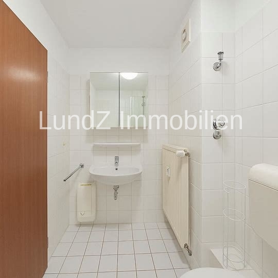 Single-Wohnung mit Blick ins Grüne, ideal auch für Studenten oder Rentner. - Photo 5