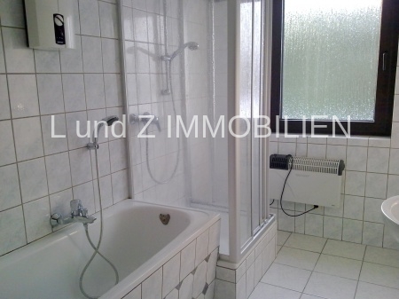 Großzügige-ruhige-3 Zimmer Wohnung mit Balkon. - Foto 1