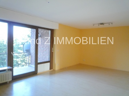 Wohnzimmer Zugang Balkon