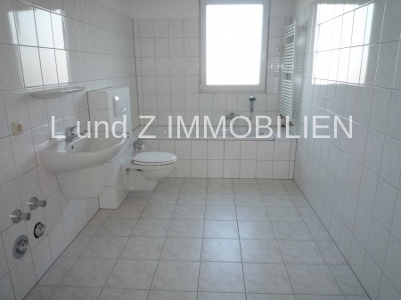Sonnenheller Ruhepol – eine besonders lichtdurchflutete Dreizimmerwohnung mit Balkon. - Photo 1