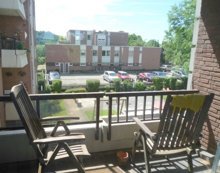 Frisch renovierte Drei-Zimmer-Wohnung mit Balkon - Foto 2