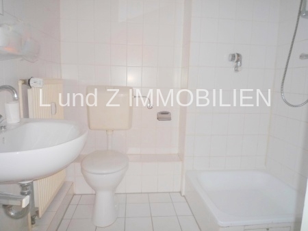 Top Single-Wohnung, ideal auch für Studenten: 1 Zimmer mit Pantryküche und Blick ins Grüne. - Foto 4