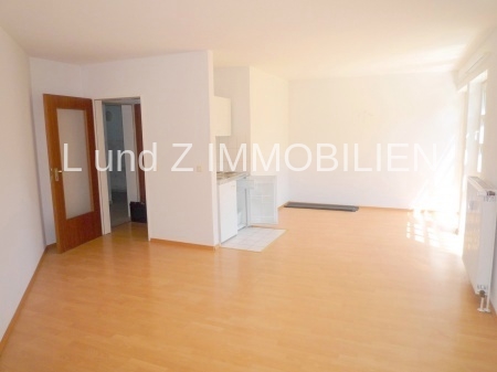 Top Single-Wohnung, ideal auch für Studenten: 1 Zimmer mit Pantryküche und Blick ins Grüne. - Foto 1