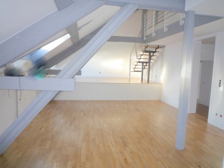 Moderne Wohnung mit Dachterrasse und Wohlfühlambiente - Photo 4