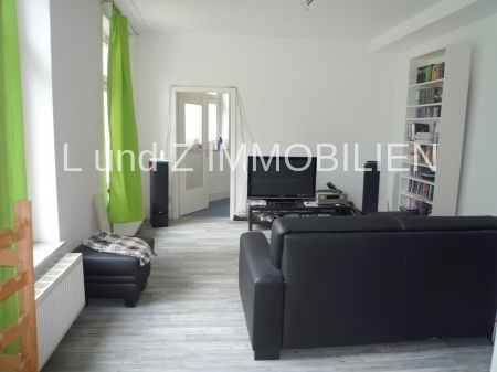 2 Zimmer Wohnung mit einer Einbauküche - Foto 1