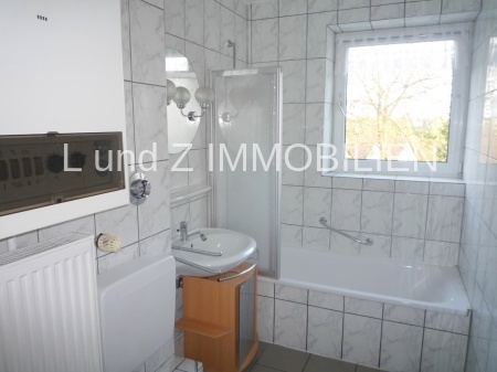 Helle und gemütliche 2-Zimmer-Wohnung mit Balkon! - Foto 1